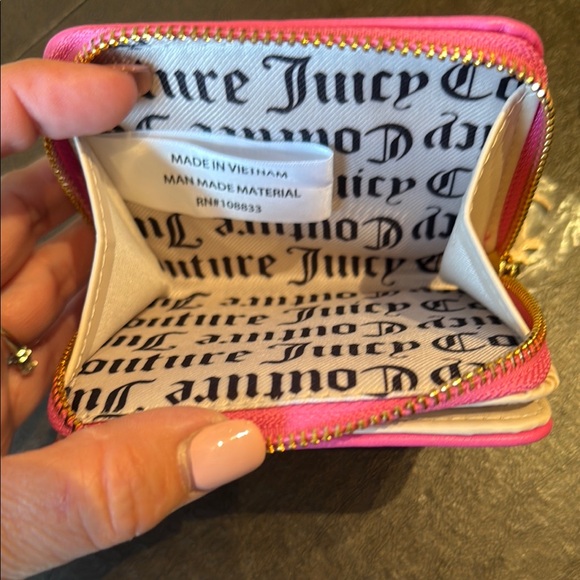 Juicy Couture Wallet and Sweater Bundle - Picture 6 of 11